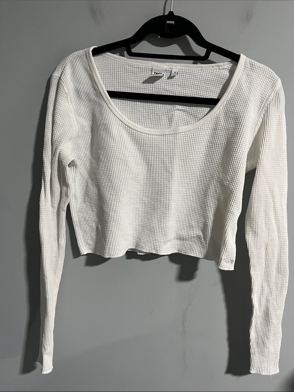 Aritzia TNA White Long Sleeve Cropped Waffle Tee
